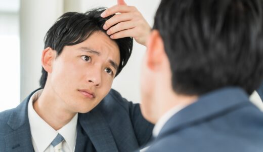 壮年性脱毛症とは？原因や治療法、おすすめの対策を紹介